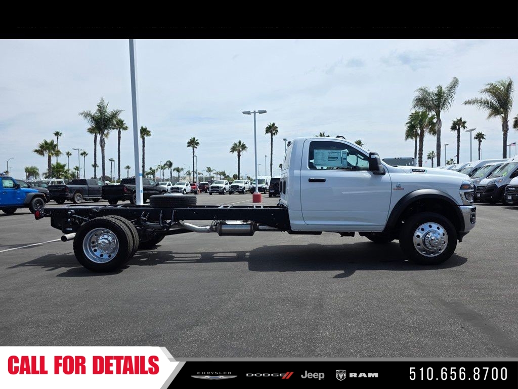 New 2026 Bright White Clearcoat RAM Tradesman image 4