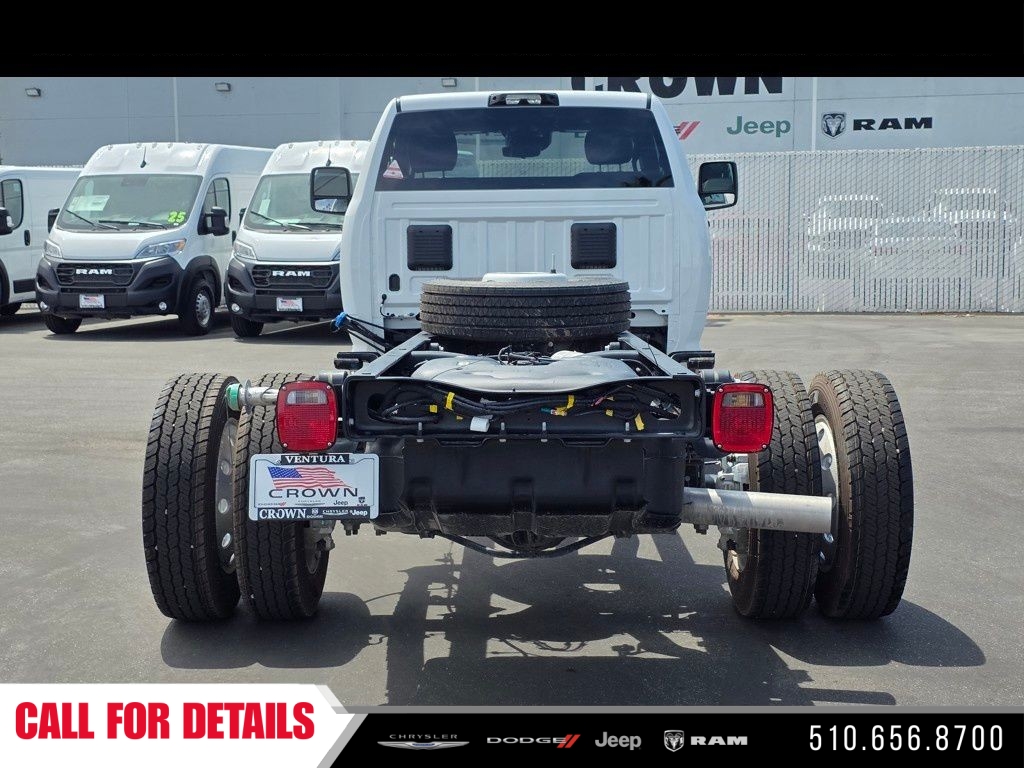 New 2026 Bright White Clearcoat RAM Tradesman image 5