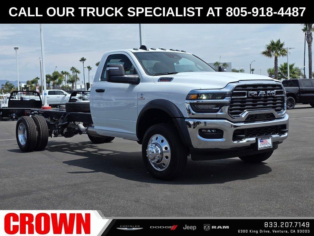 New 2026 Bright White Clearcoat RAM Tradesman image 17