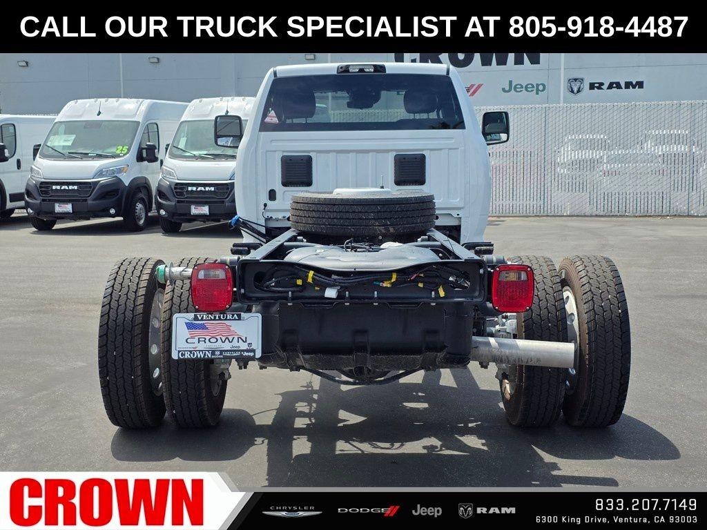 New 2026 Bright White Clearcoat RAM Tradesman image 19