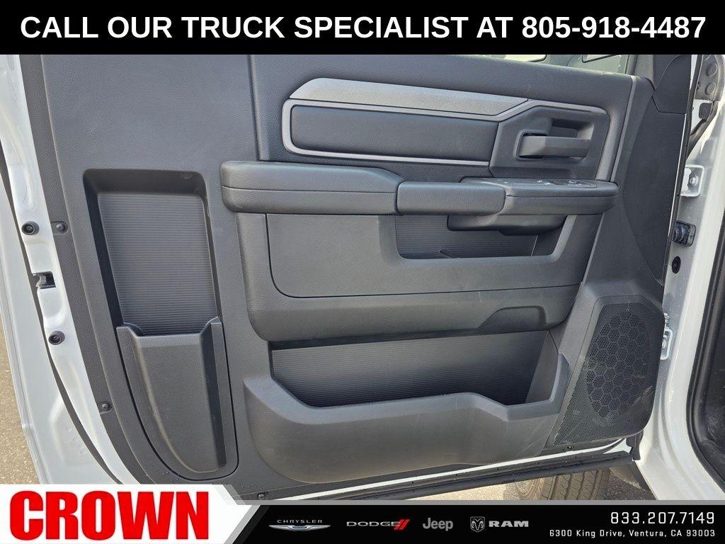 New 2026 Bright White Clearcoat RAM Tradesman image 25