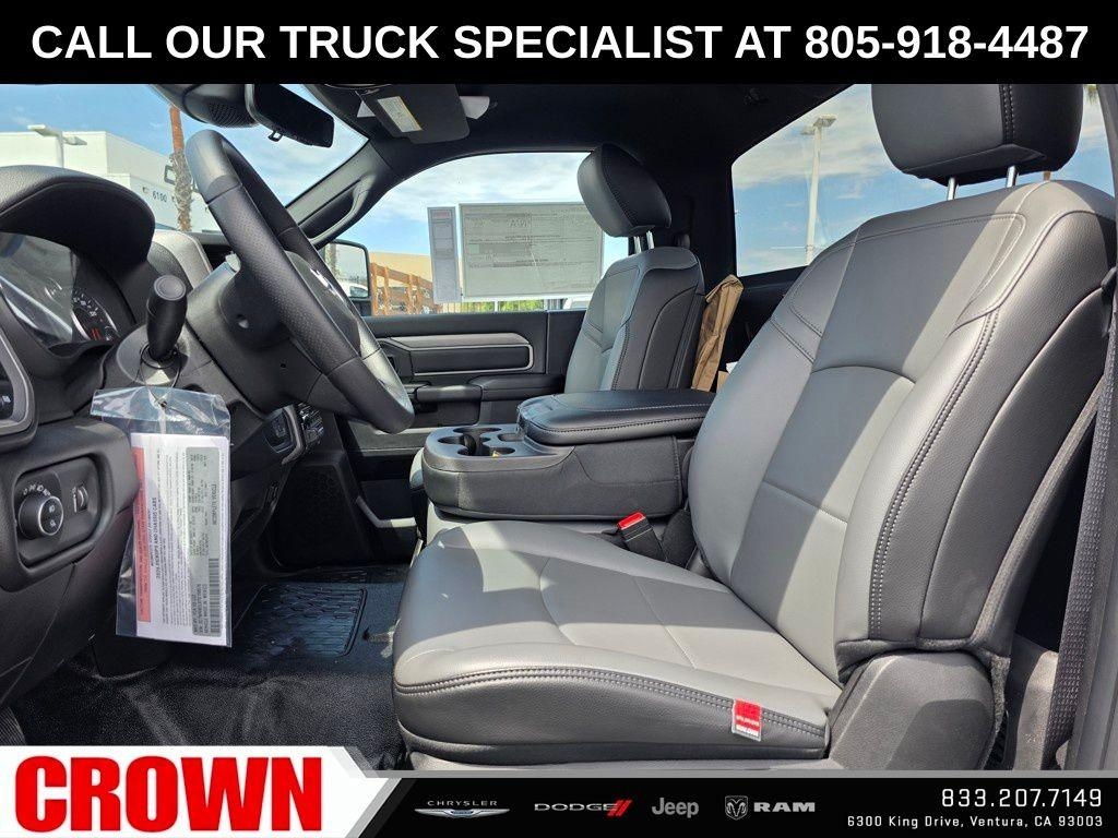 New 2026 Bright White Clearcoat RAM Tradesman image 26