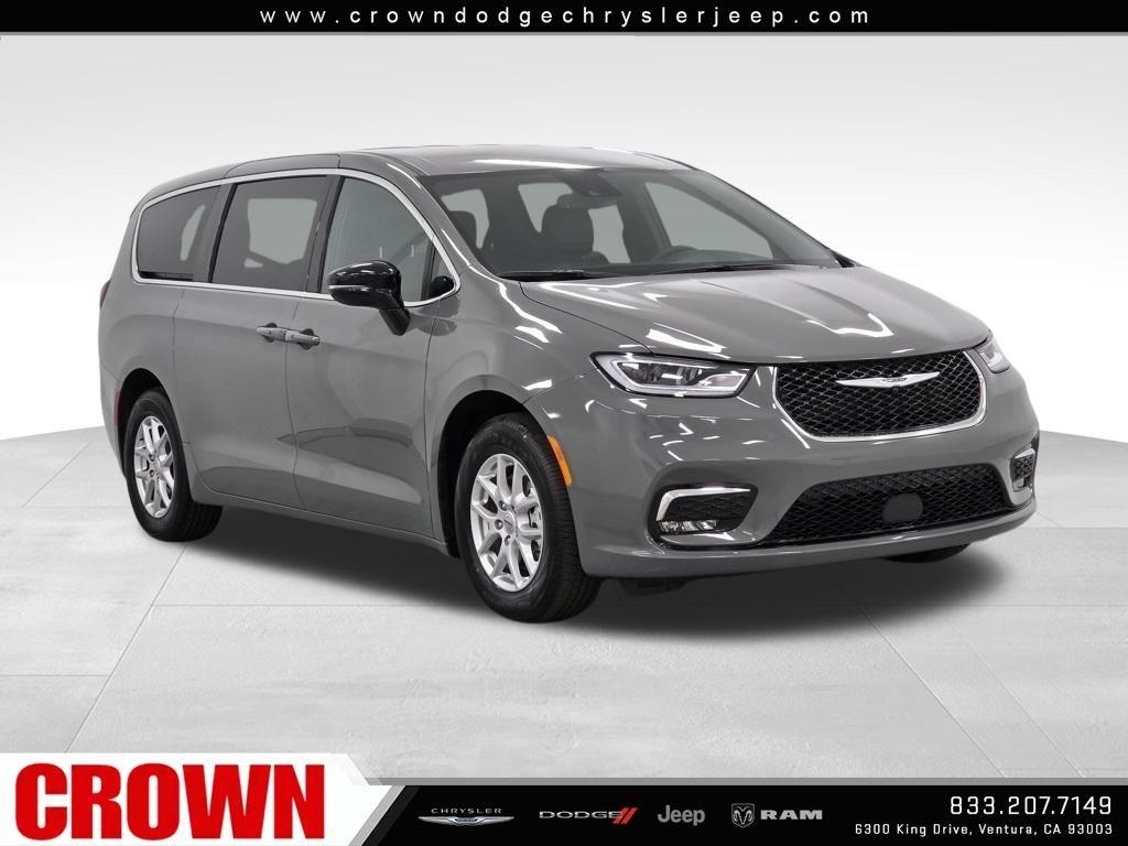 New 2025 Ceramic Gray Clear-Coat Exterior Paint Chrysler Select image 34