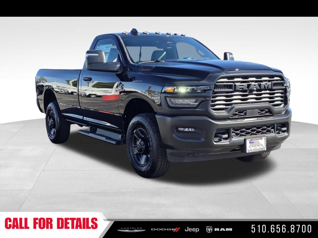 New 2026 Diamond Black Crystal Pearl-Coat Exterior Paint RAM Tradesman image 3