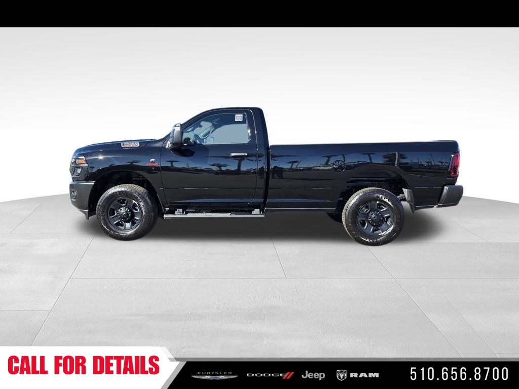 New 2026 Diamond Black Crystal Pearl-Coat Exterior Paint RAM Tradesman image 8
