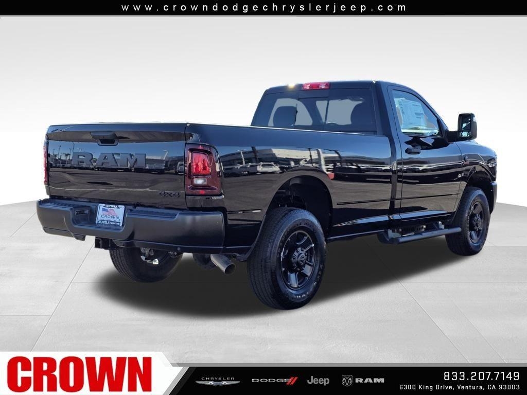 New 2026 Diamond Black Crystal Pearl-Coat Exterior Paint RAM Tradesman image 24