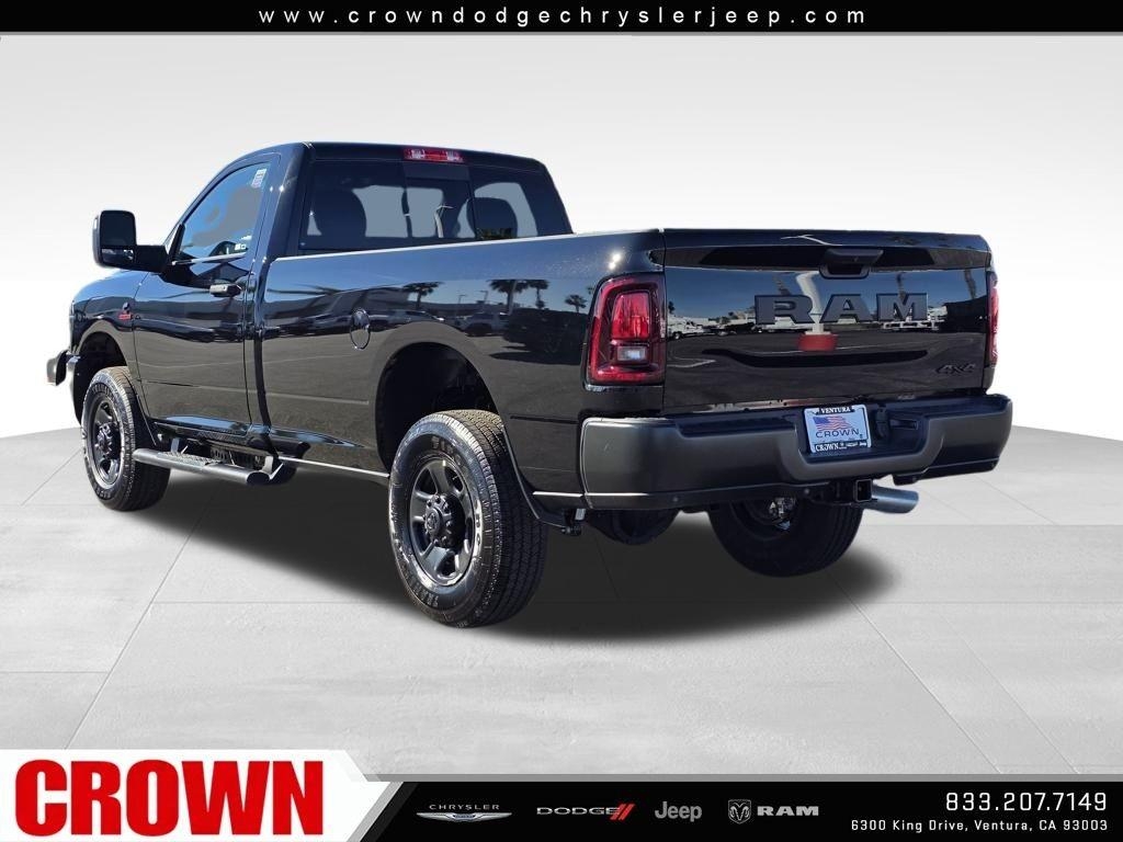 New 2026 Diamond Black Crystal Pearl-Coat Exterior Paint RAM Tradesman image 26