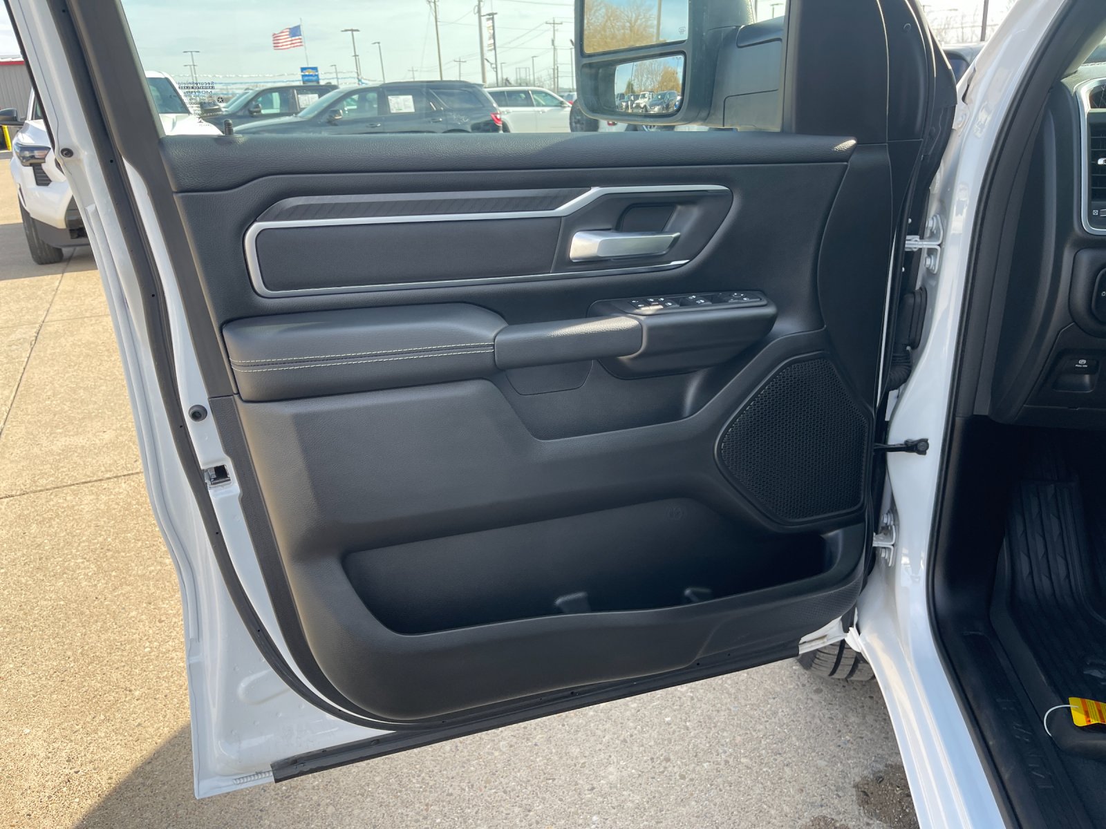 2025 RAM 1500 Big Horn/Lone Star - Photo 11