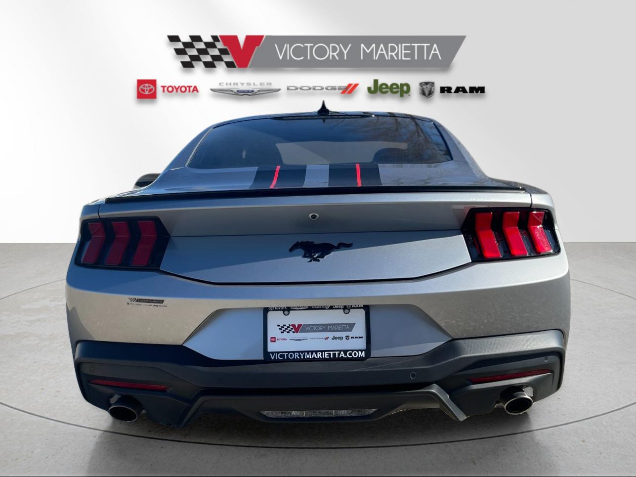 Used 2024 Silver Ford EcoBoost image 4