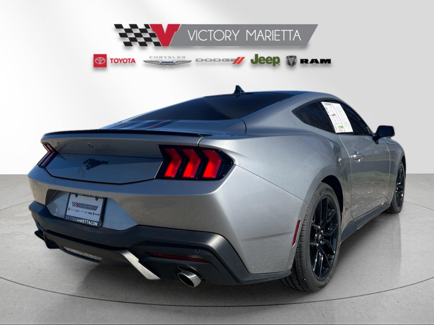 Used 2024 Silver Ford EcoBoost image 5