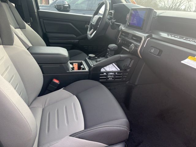 2026 Toyota Tacoma TRD Sport - Photo 22