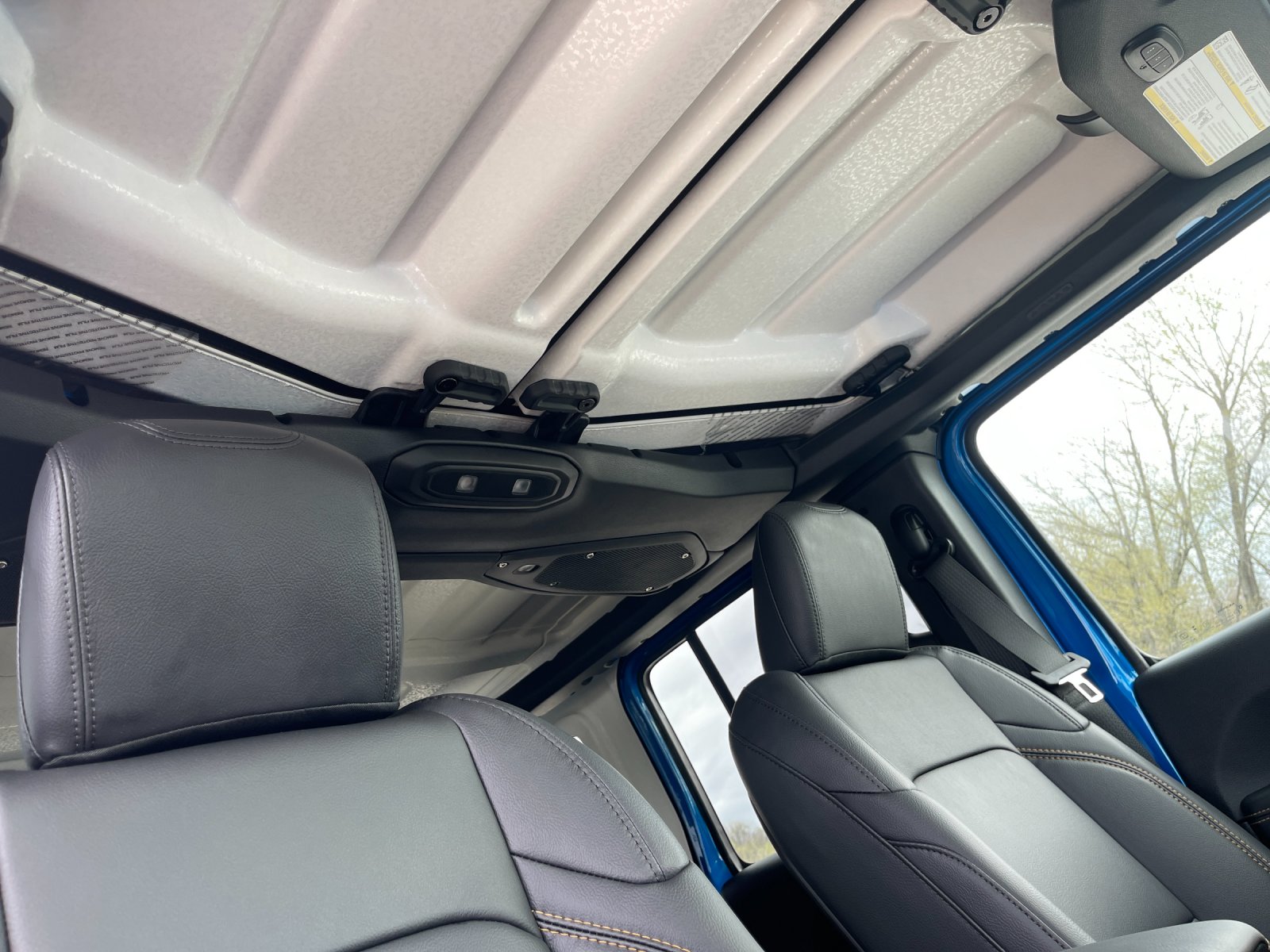 2026 Jeep Wrangler 4-Door Sahara - Photo 18
