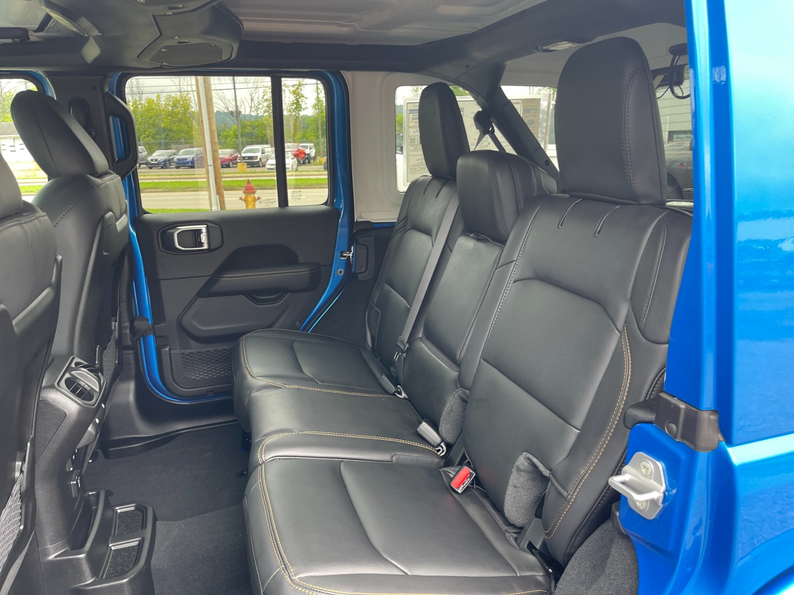 2026 Jeep Wrangler 4-Door Sahara - Photo 13