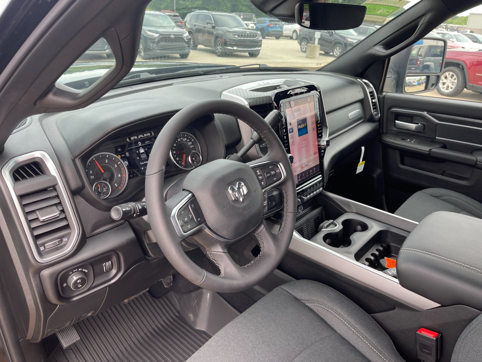 2026 RAM 2500 Big Horn - Photo 10