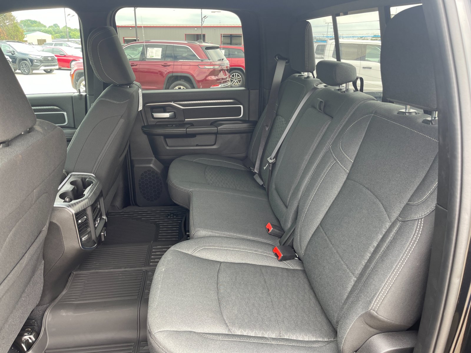 2026 RAM 2500 Big Horn - Photo 13