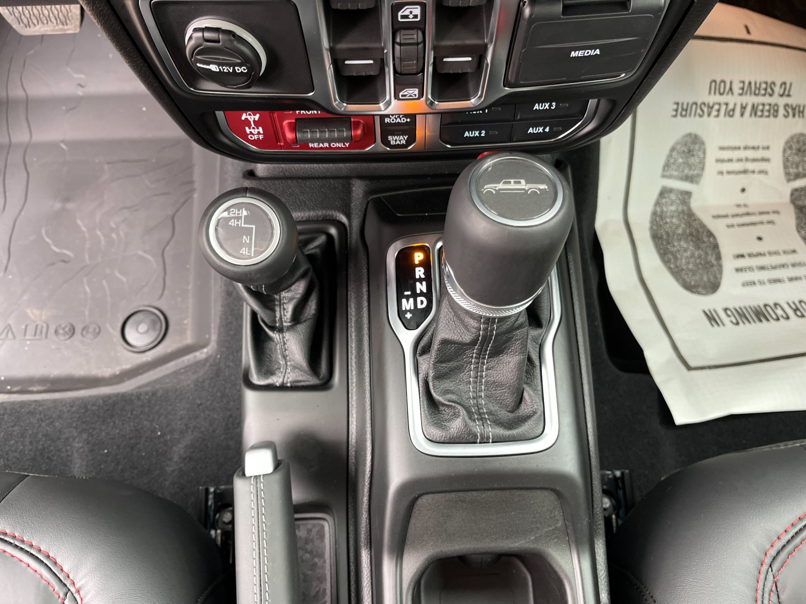 New 2026 Black Clearcoat Jeep Rubicon image 22