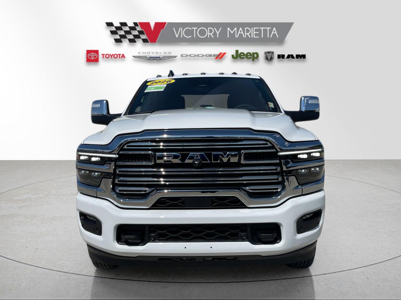 2026 RAM 3500 Laramie - Photo 8