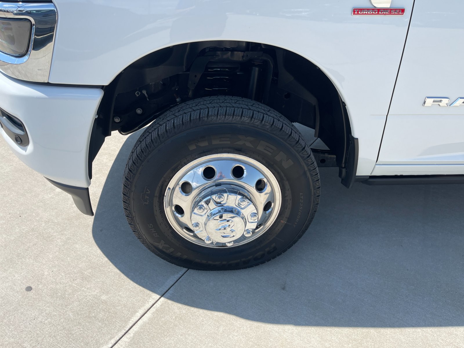 2026 RAM 3500 Laramie - Photo 32