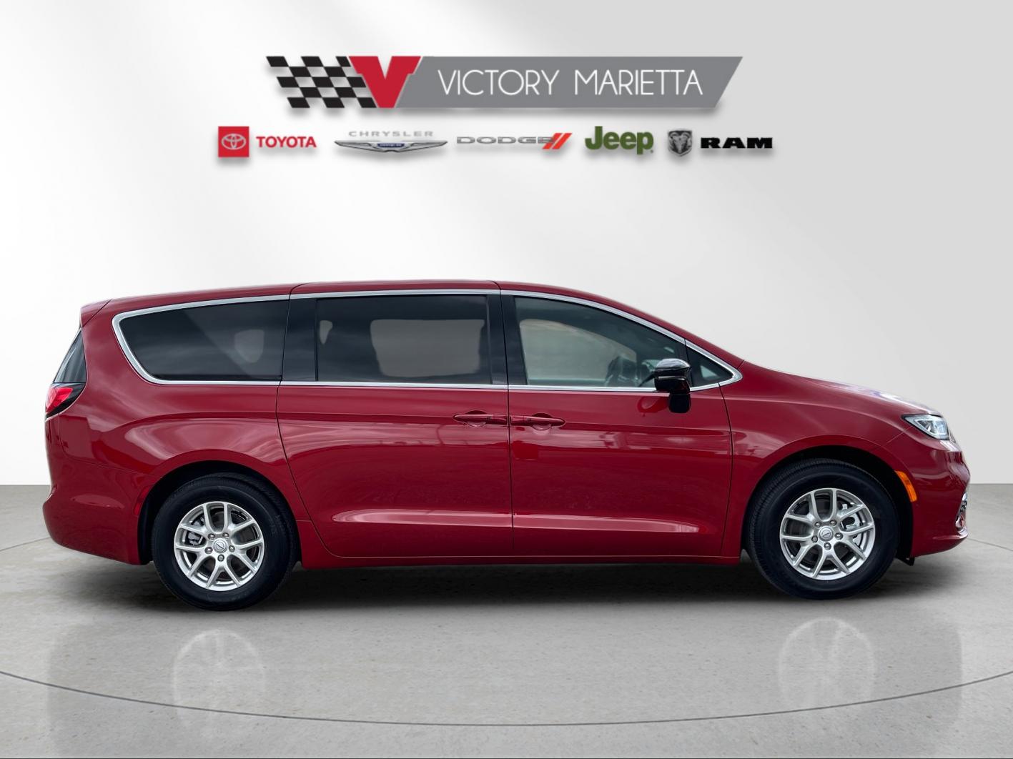 2026 Chrysler Pacifica Select - Photo 6