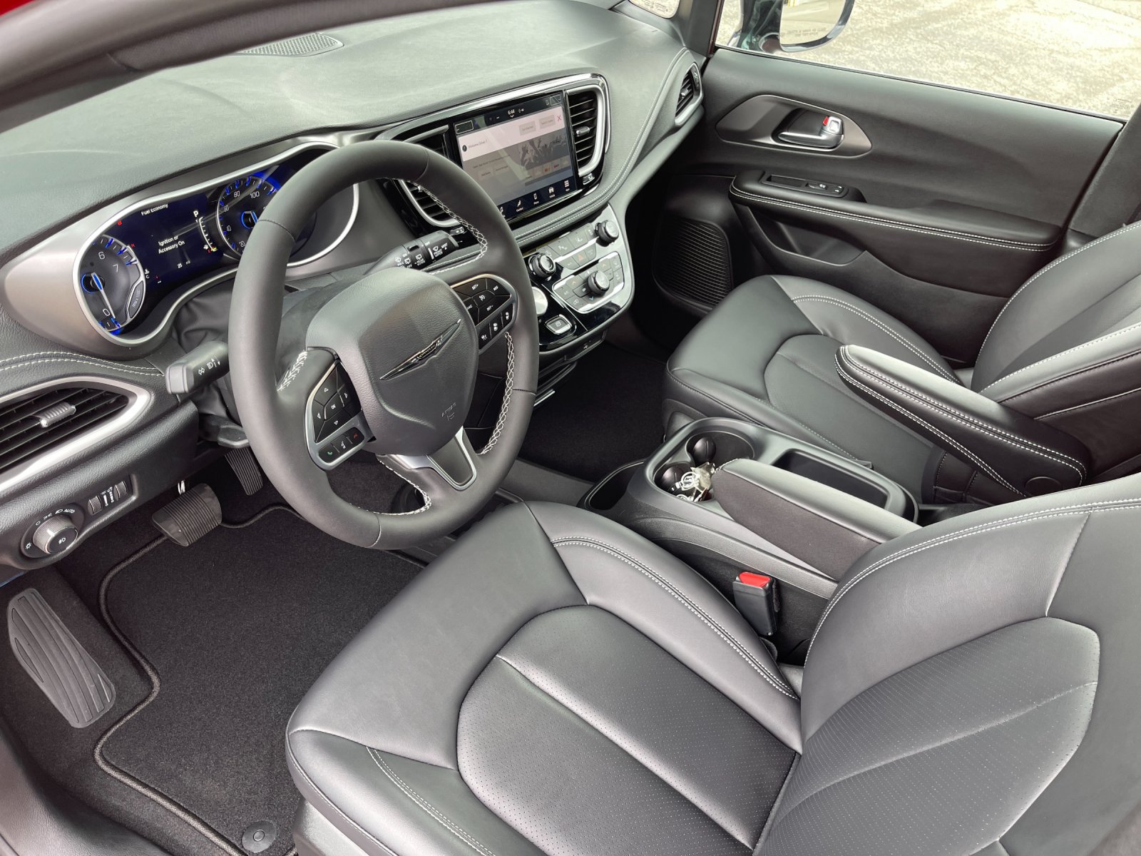 2026 Chrysler Pacifica Select - Photo 10