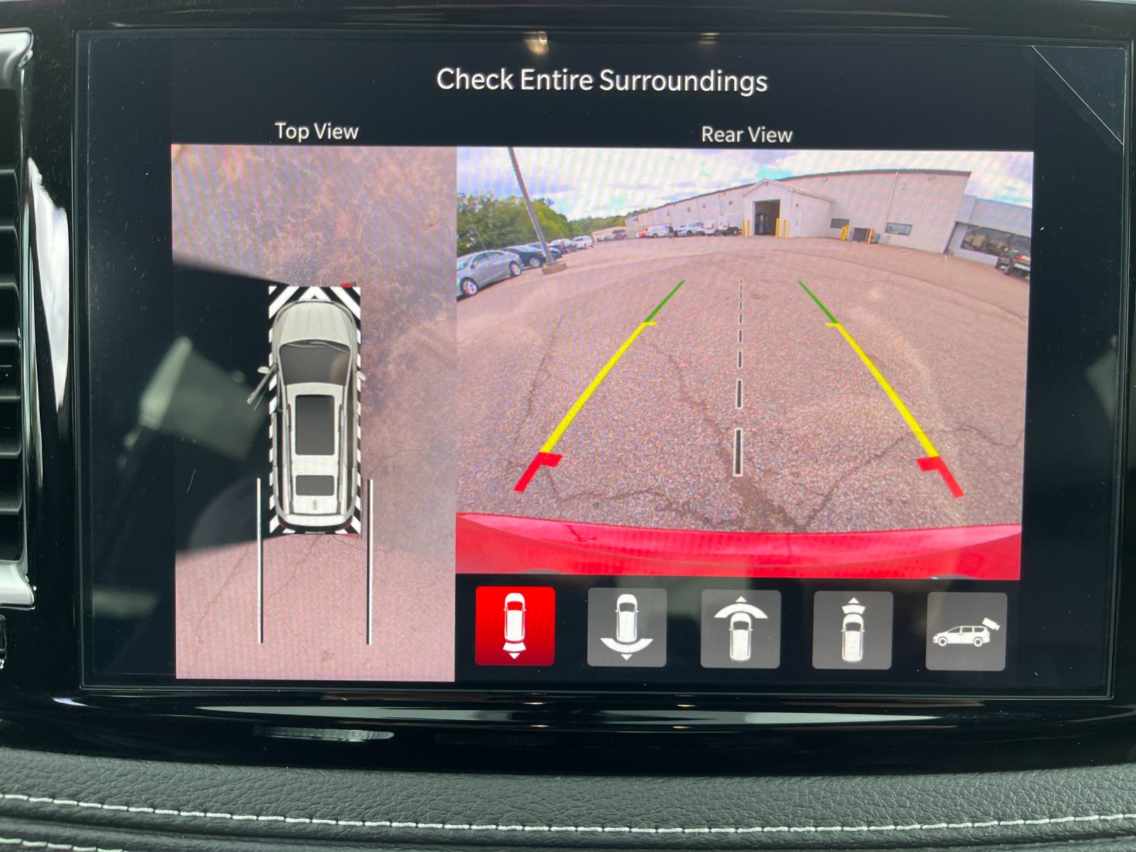 2026 Chrysler Pacifica Select - Photo 22