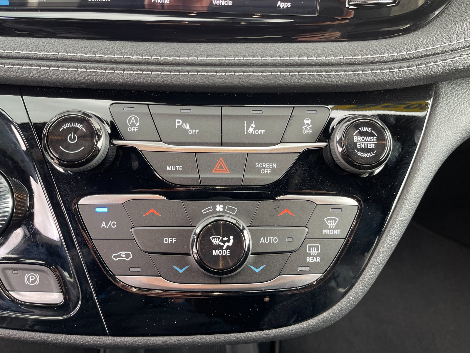 2026 Chrysler Pacifica Select - Photo 23
