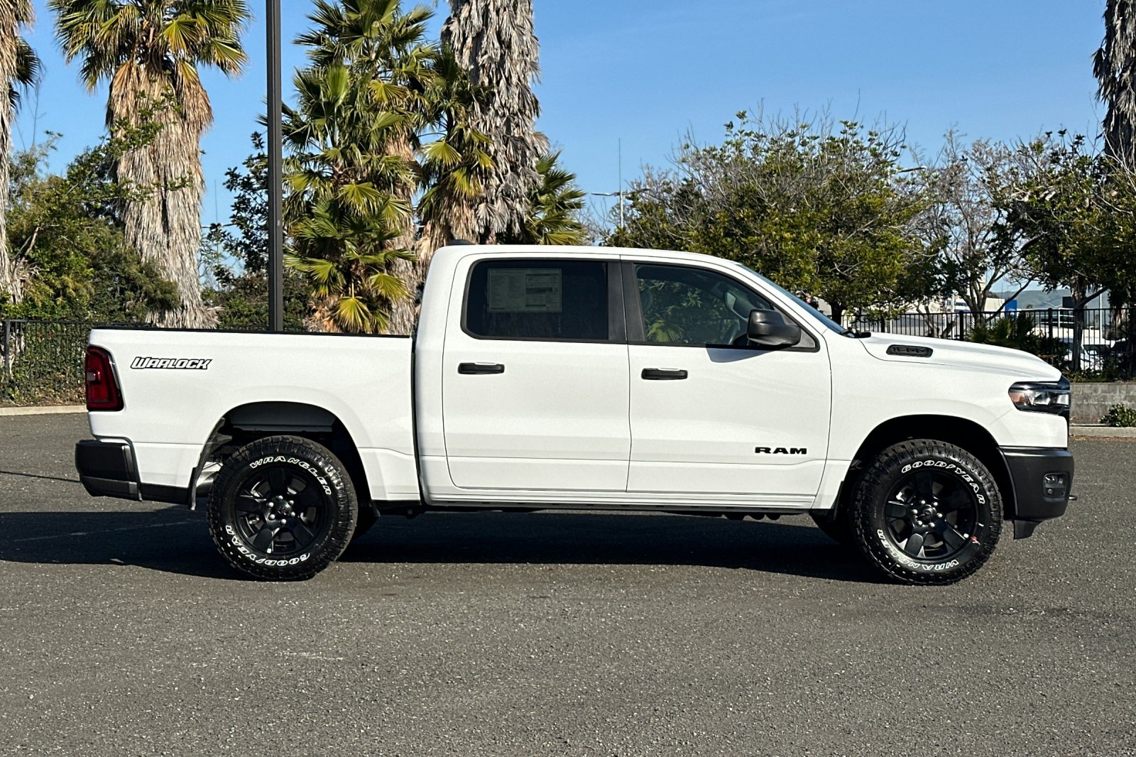 New 2026 Bright White Clear-Coat Exterior Paint RAM Warlock image 2