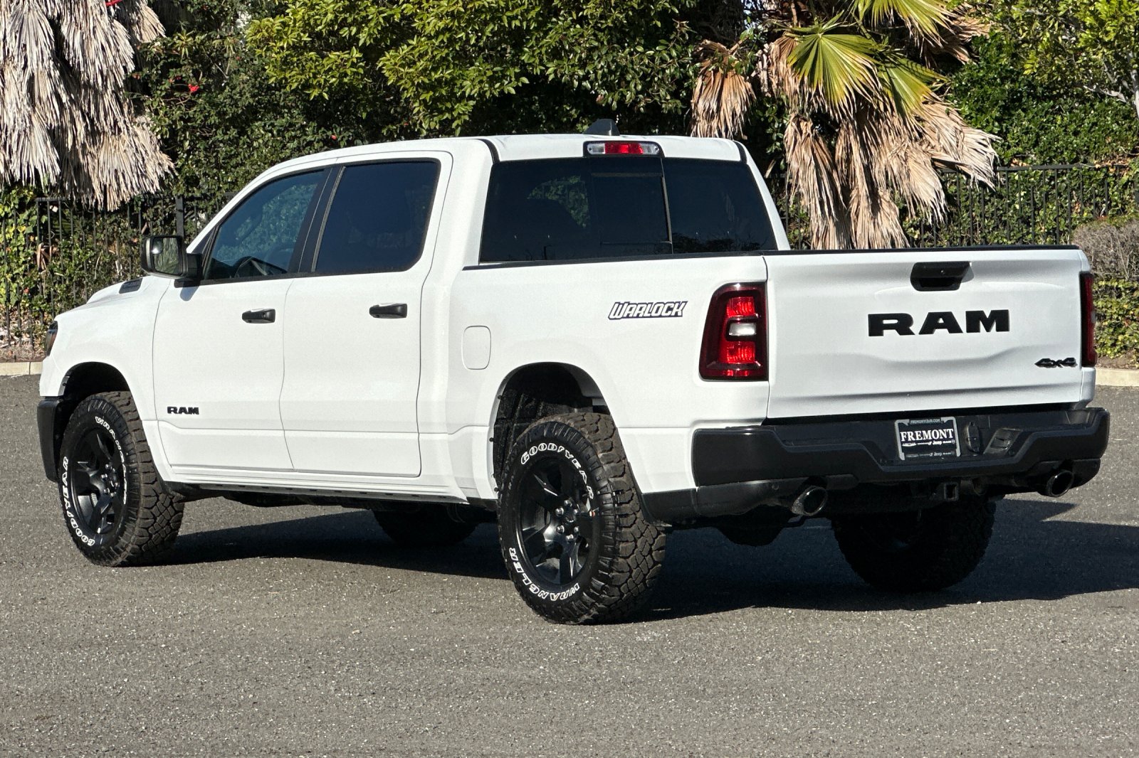 New 2026 Bright White Clear-Coat Exterior Paint RAM Warlock image 5