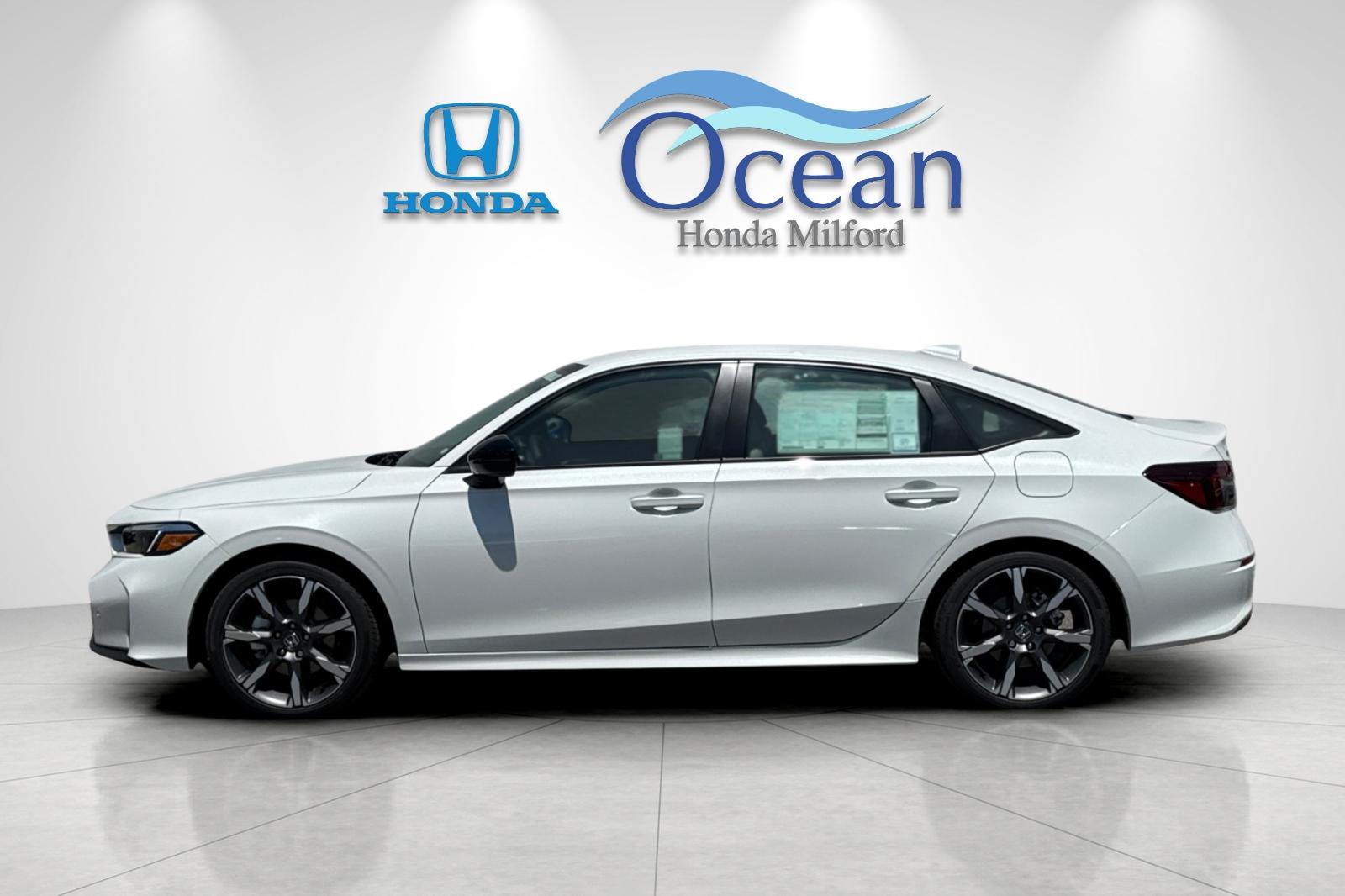 New 2026 Platinum White Pearl Honda 2WD Sport Touring Hybrid image 2