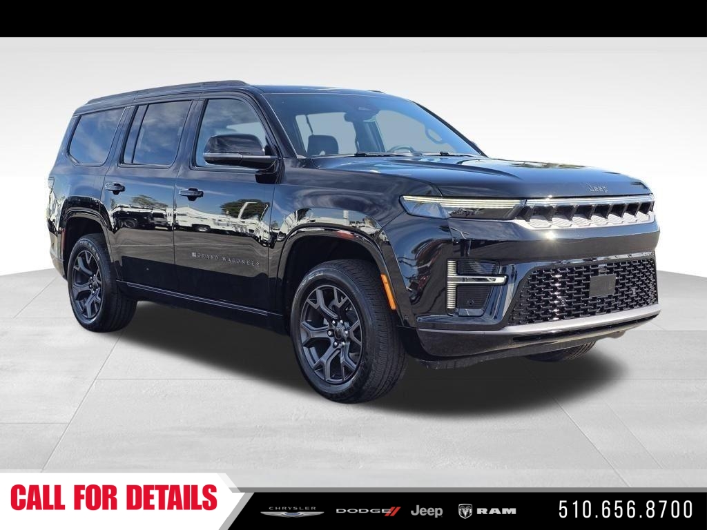 New 2026 High Gloss Black Exterior Paint Jeep Limited Altitude image 3
