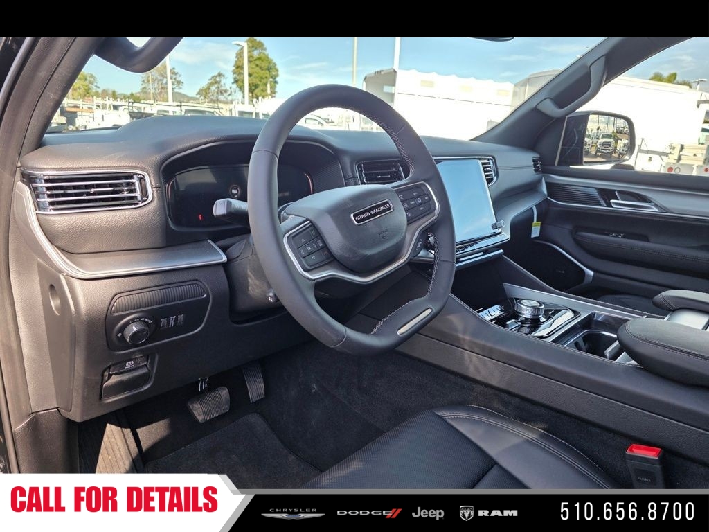 New 2026 High Gloss Black Exterior Paint Jeep Limited Altitude image 21