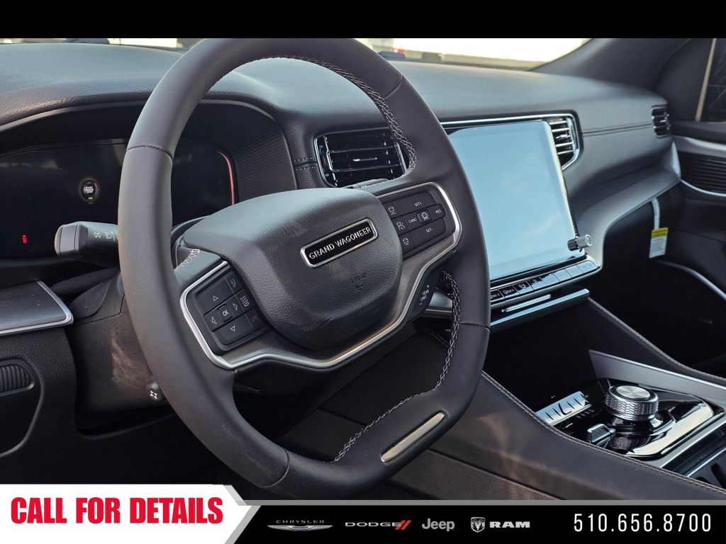 New 2026 High Gloss Black Exterior Paint Jeep Limited Altitude image 22