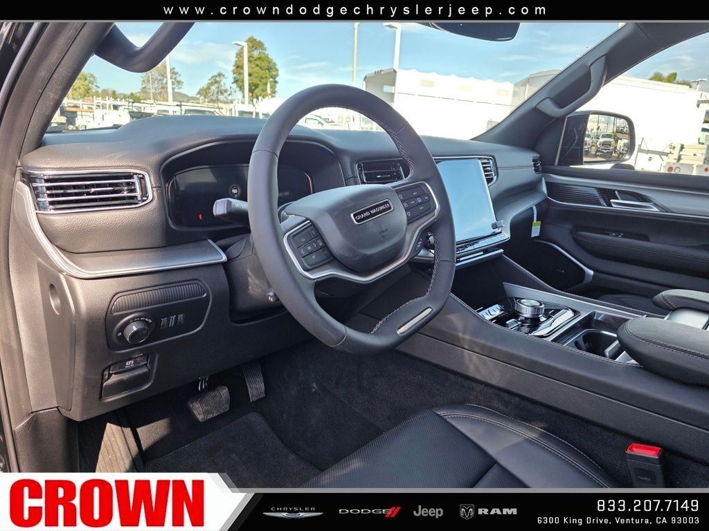 New 2026 High Gloss Black Exterior Paint Jeep Limited Altitude image 45