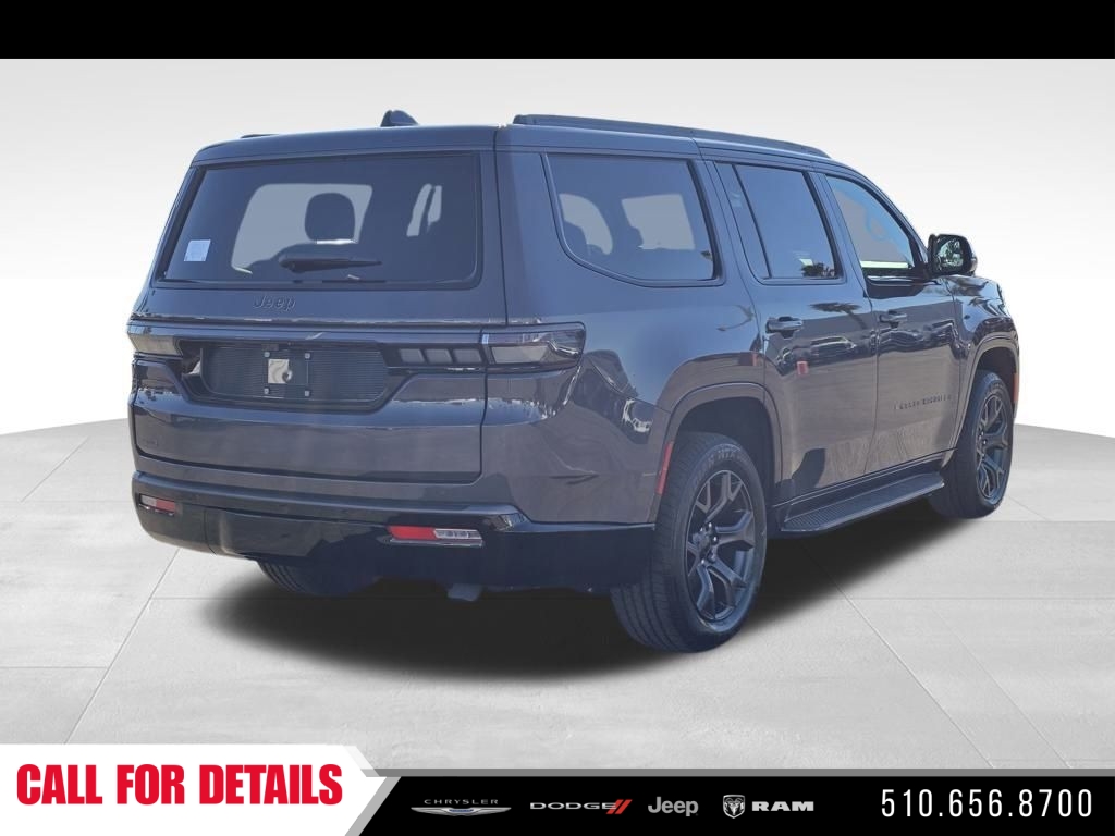 New 2026 Baltic-Gray Metallic Clear-Coat Exterior Paint Jeep Limited Altitude image 5
