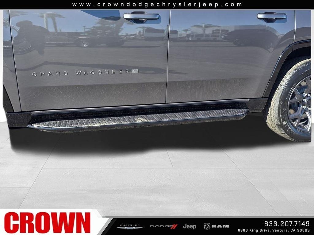 New 2026 Baltic-Gray Metallic Clear-Coat Exterior Paint Jeep Limited Altitude image 34