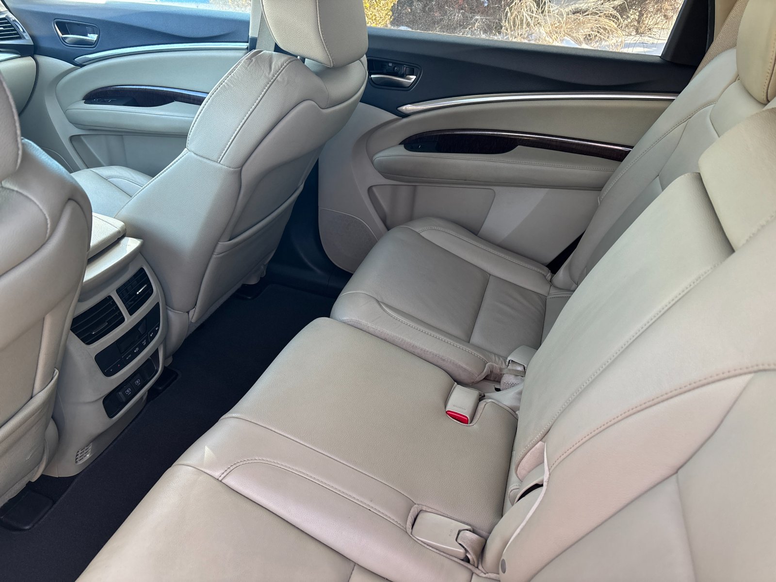 Used 2019 White Diamond Pearl Acura 3.5L image 13