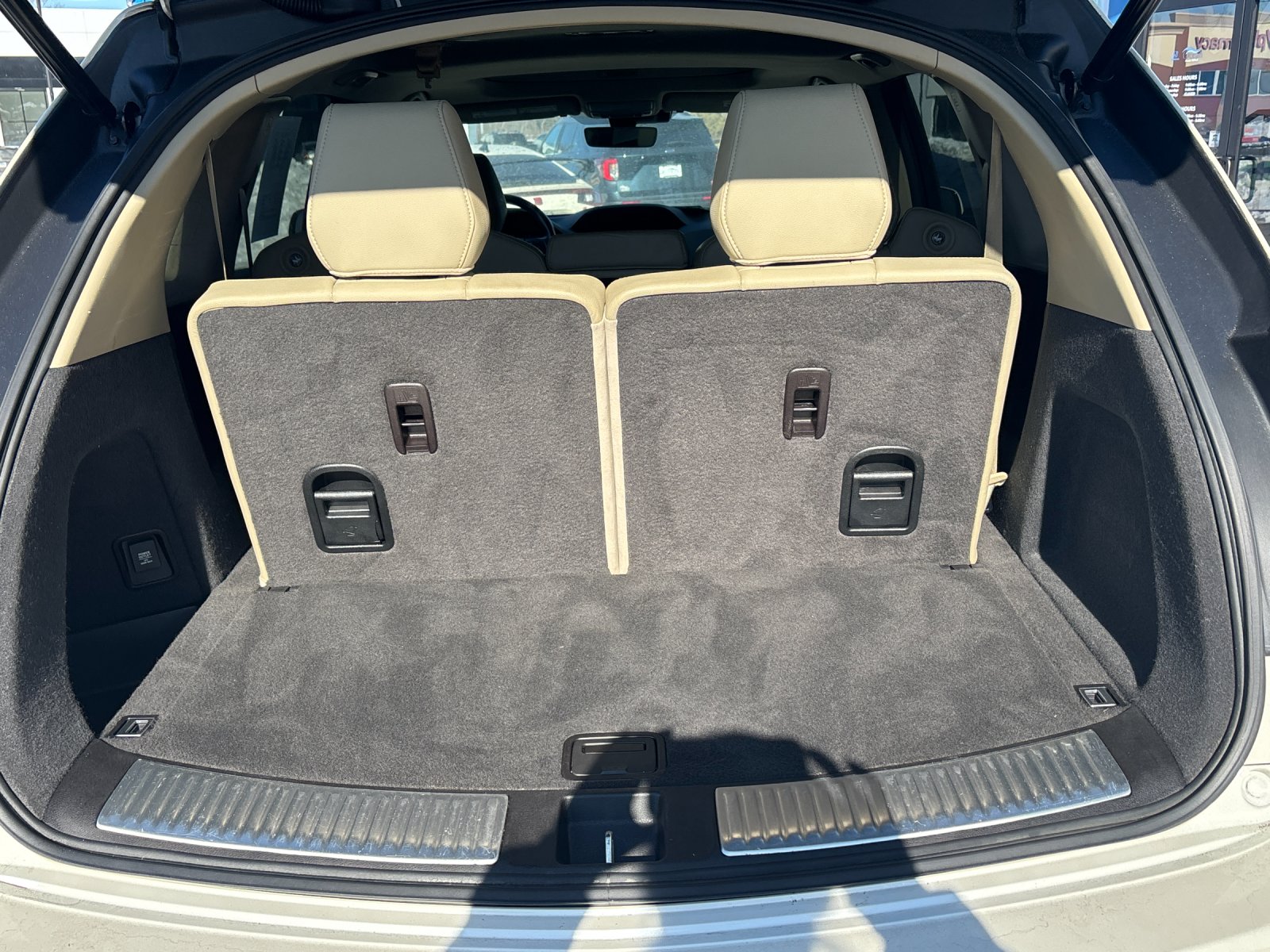 Used 2019 White Diamond Pearl Acura 3.5L image 17