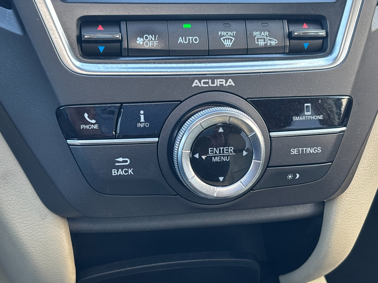 Used 2019 White Diamond Pearl Acura 3.5L image 22