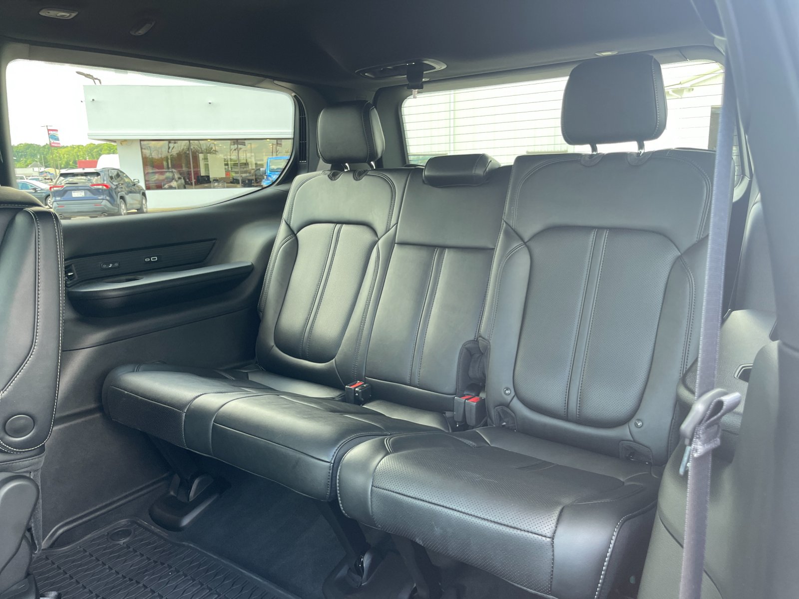 Used 2026 Black Jeep Limited Altitude image 17