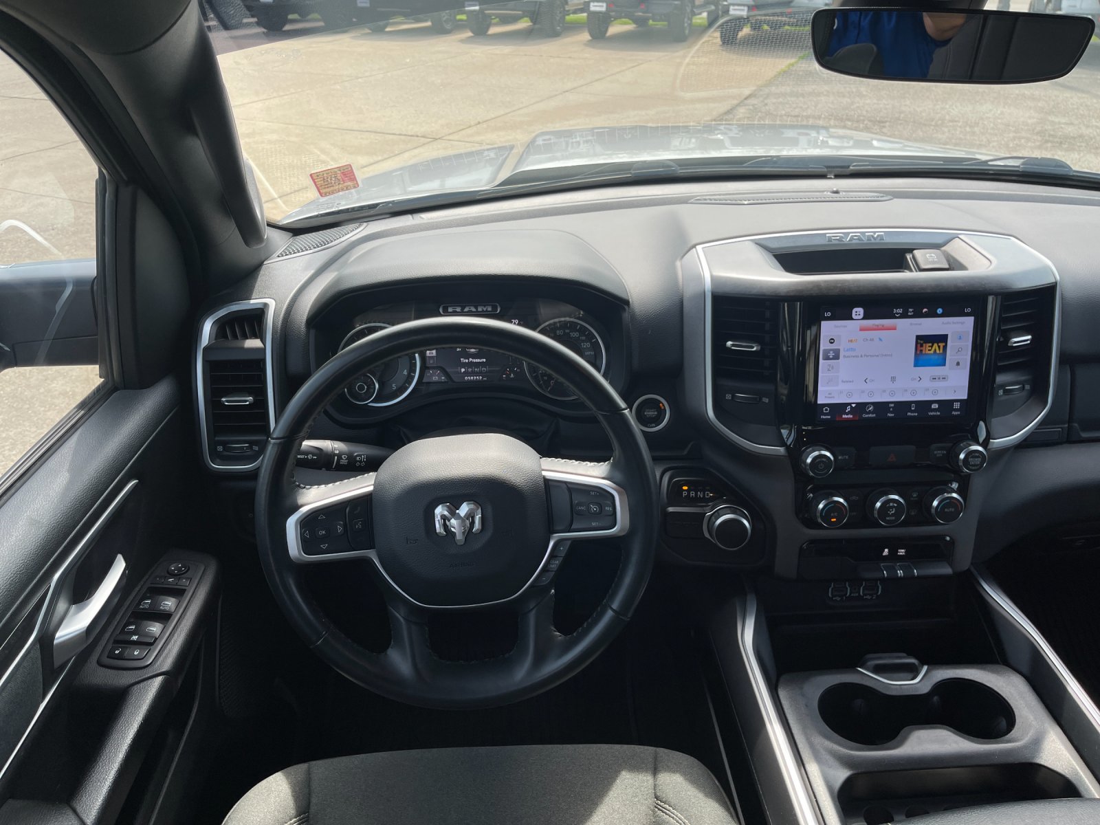 Used 2022 Silver Ram Big Horn/Lone Star image 16