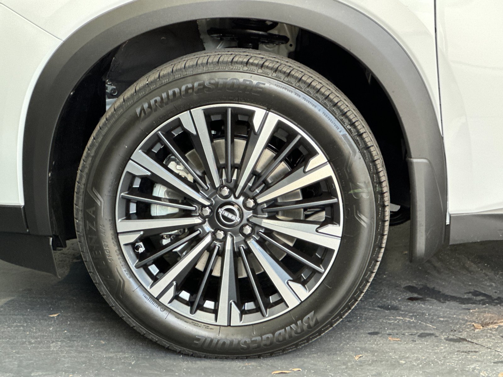 New 2026 White Nissan Platinum image 25