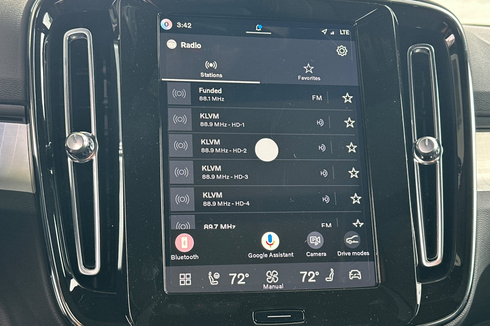 New 2026 Onyx Black Volvo Ultra image 16