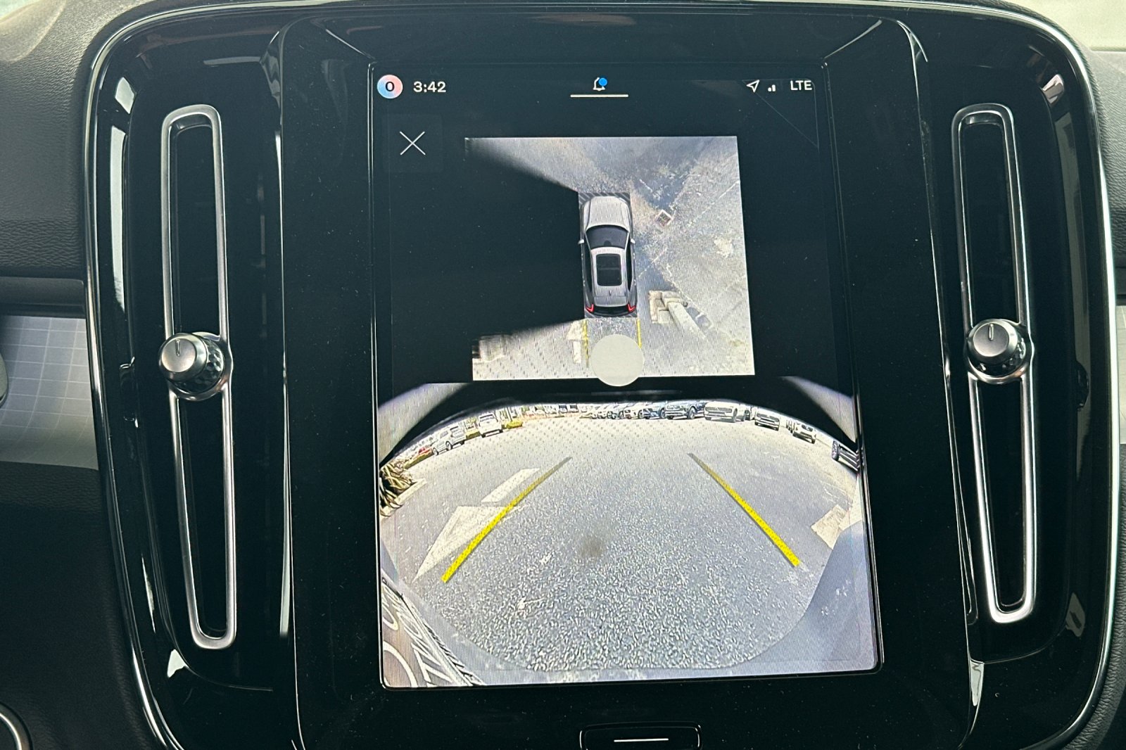 New 2026 Onyx Black Volvo Ultra image 18