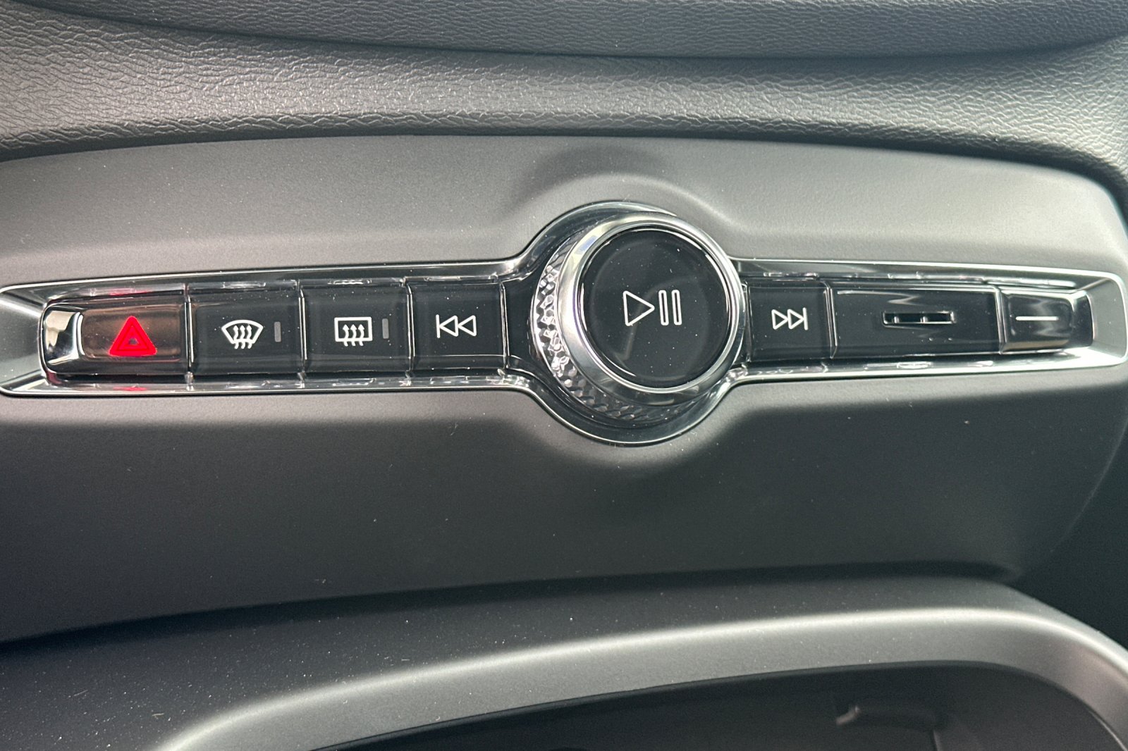 New 2026 Onyx Black Volvo Ultra image 19