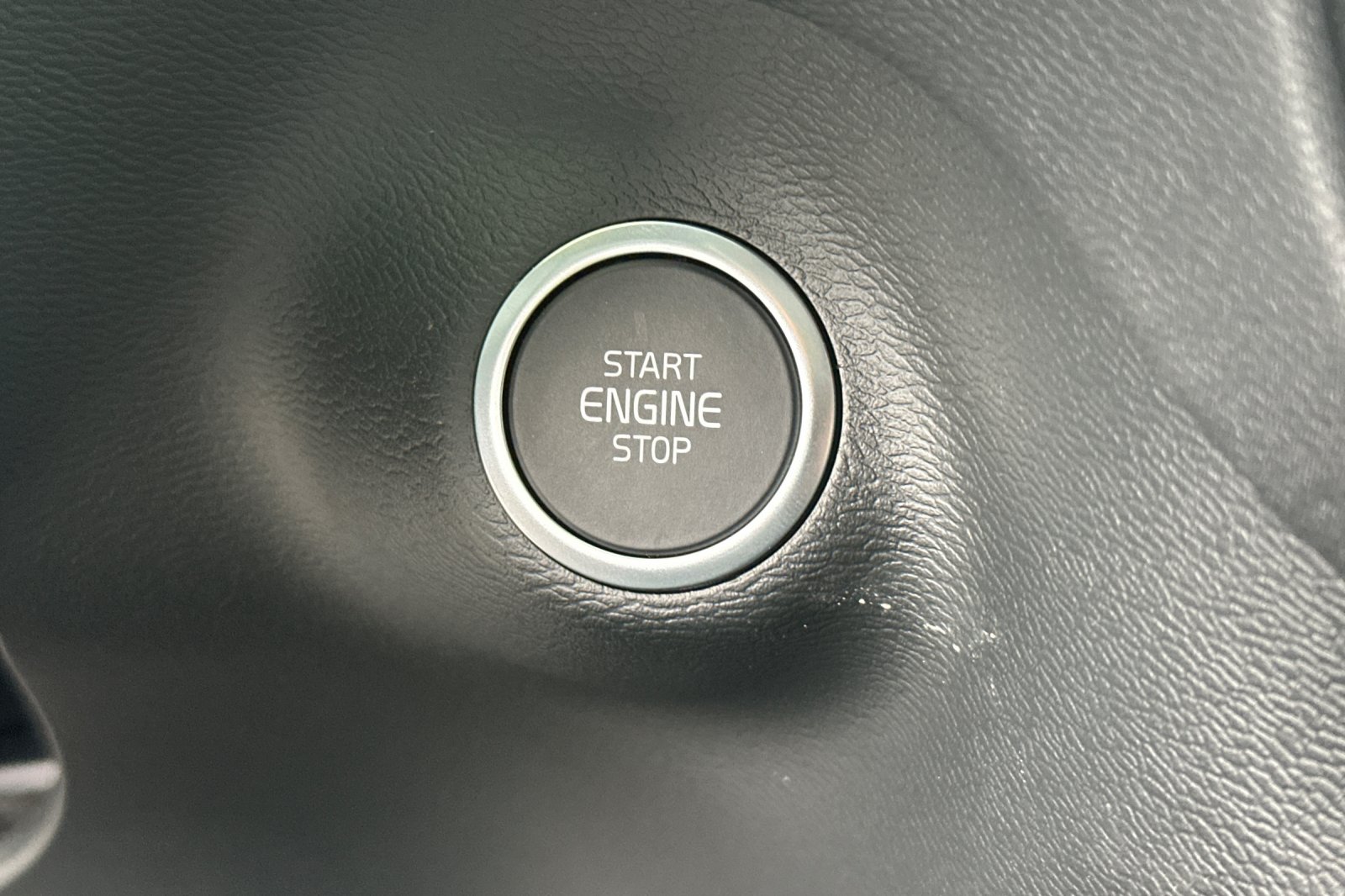 New 2026 Onyx Black Volvo Ultra image 21