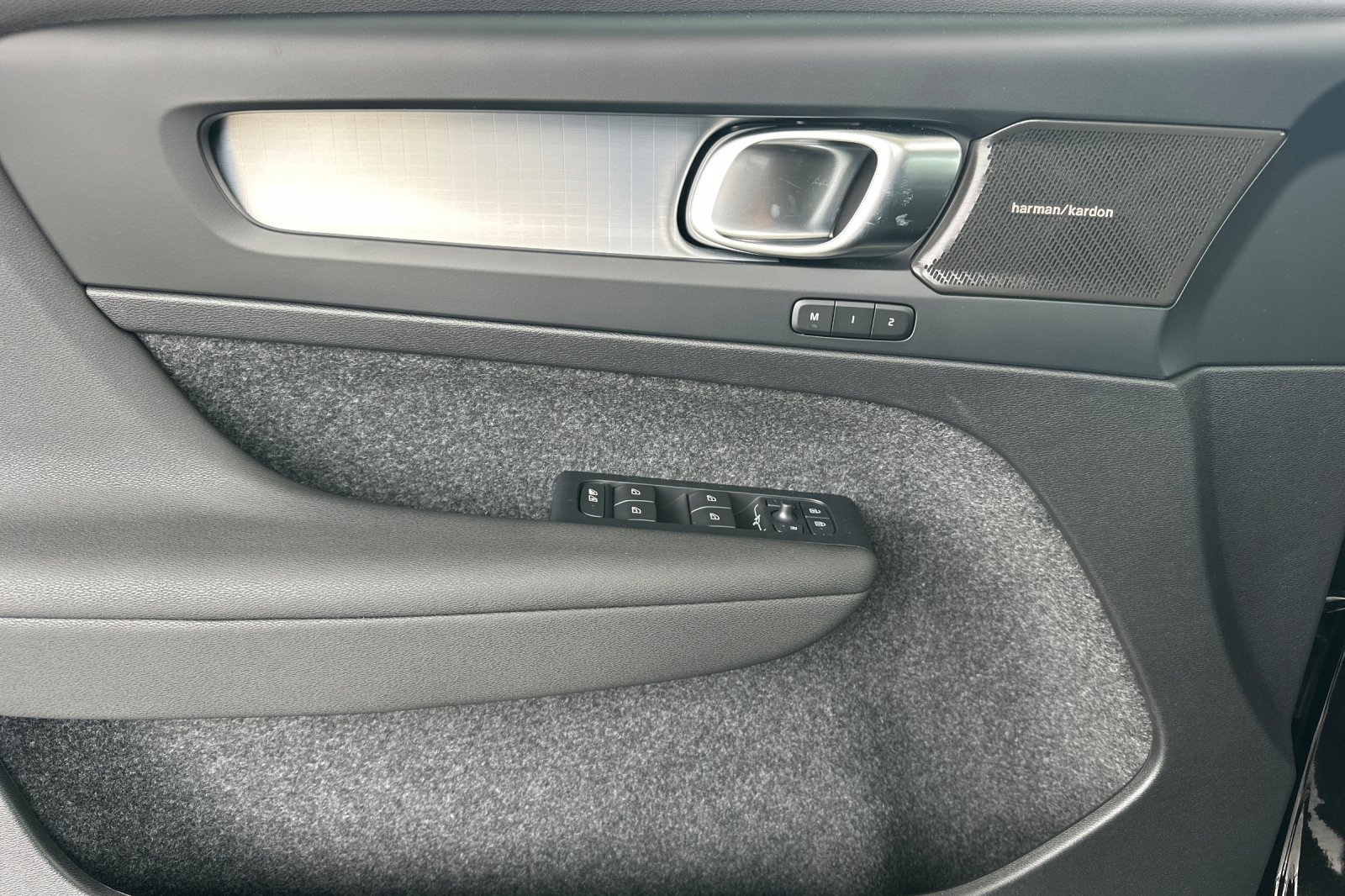 New 2026 Onyx Black Volvo Ultra image 10