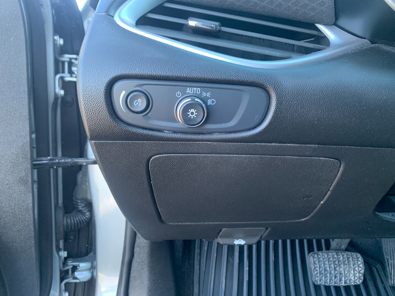 2025 Chevrolet Malibu RS - Photo 31