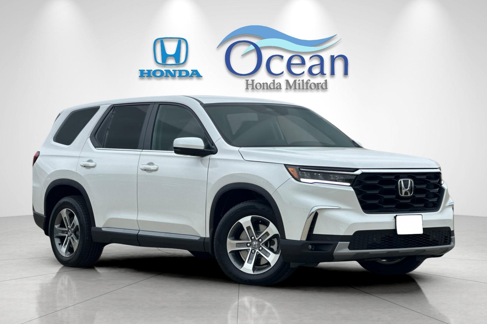 New 2025 Lunar Silver Metallic Honda EX-L image 7