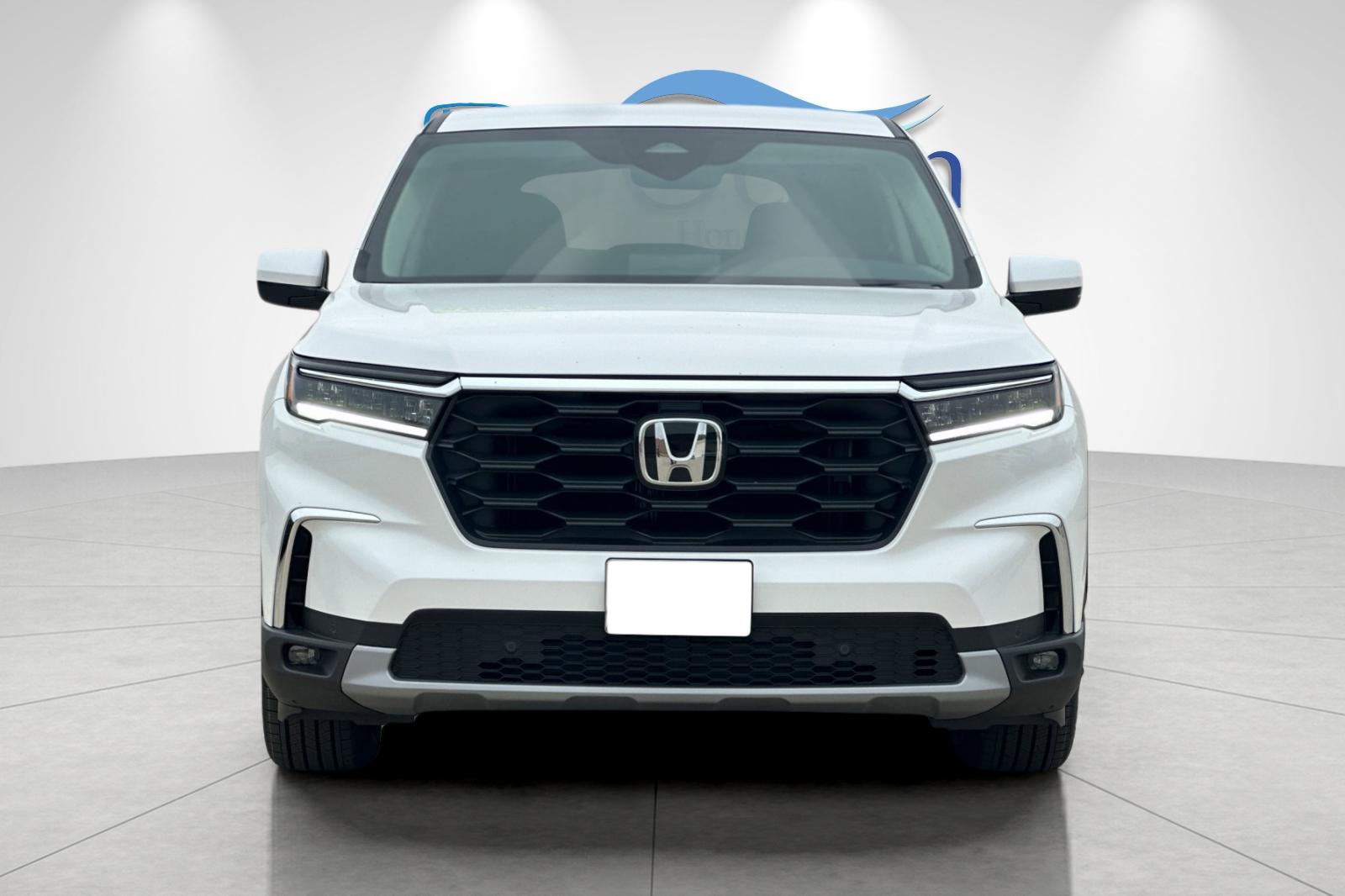 New 2025 Lunar Silver Metallic Honda EX-L image 8
