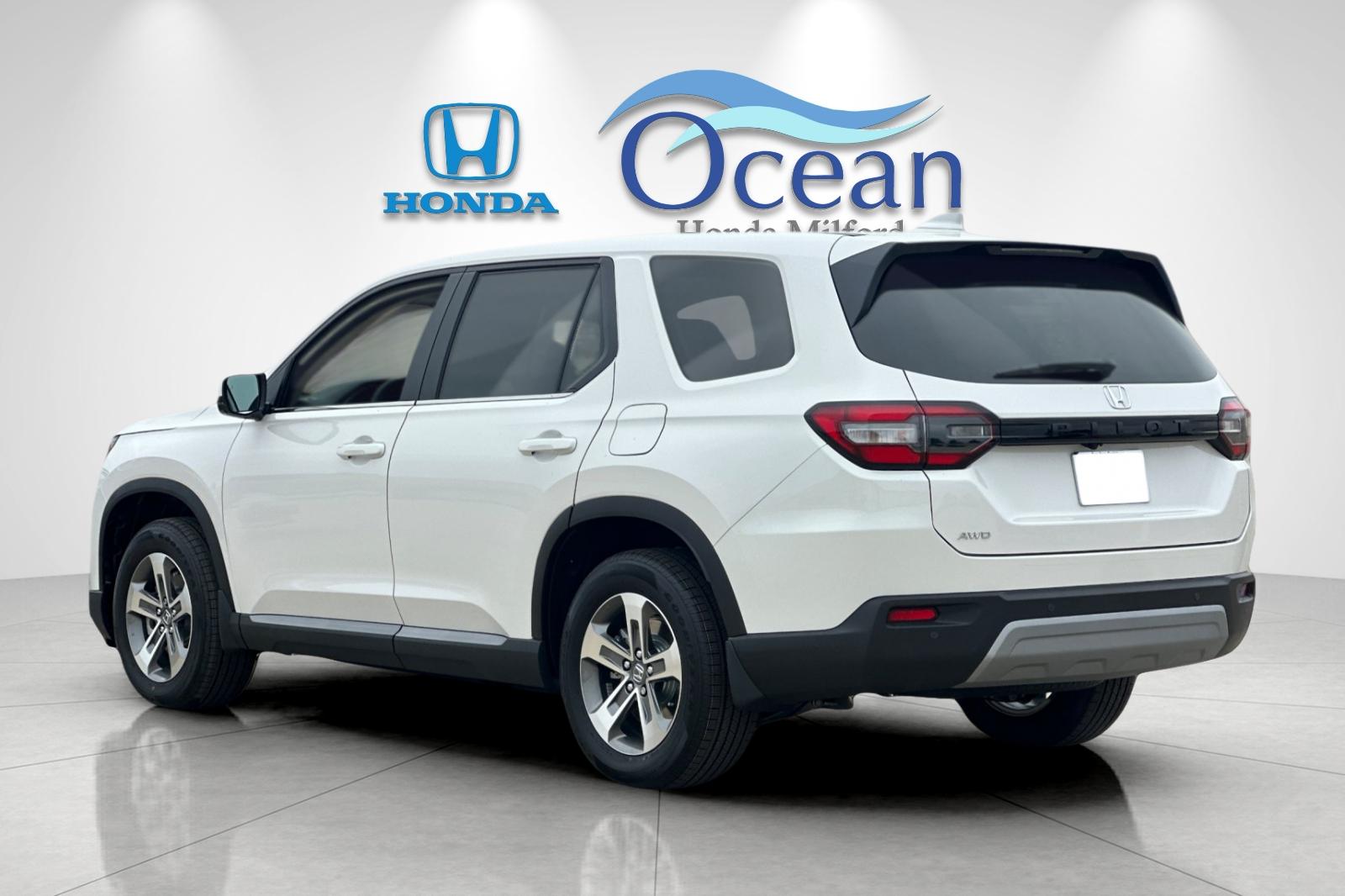 New 2025 Honda Pilot EX-L 4D Sport Utility in Brockton #1180919